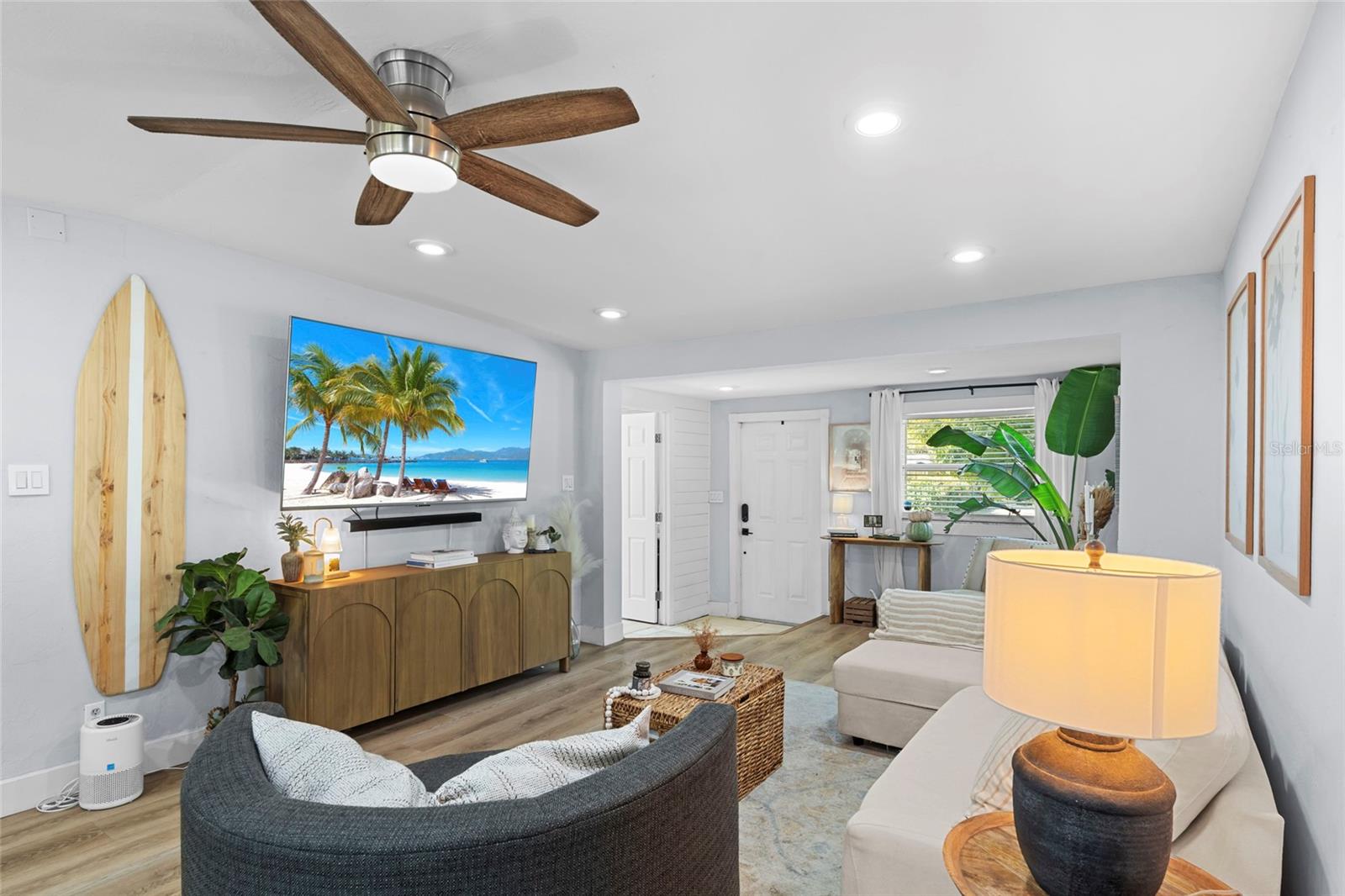 Image 7 of 29 For 7095 111th Street