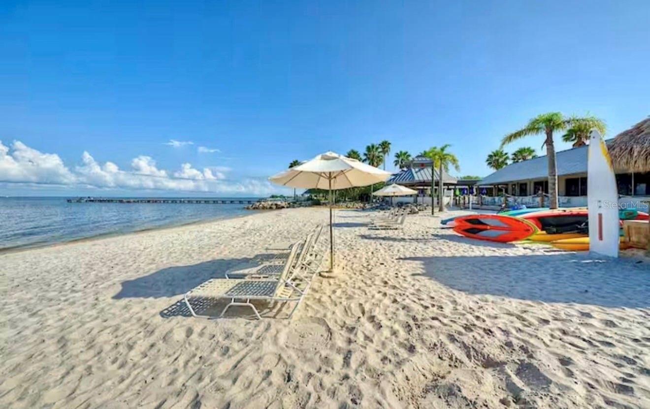 Image 10 of 25 For 611 Destiny Drive 520