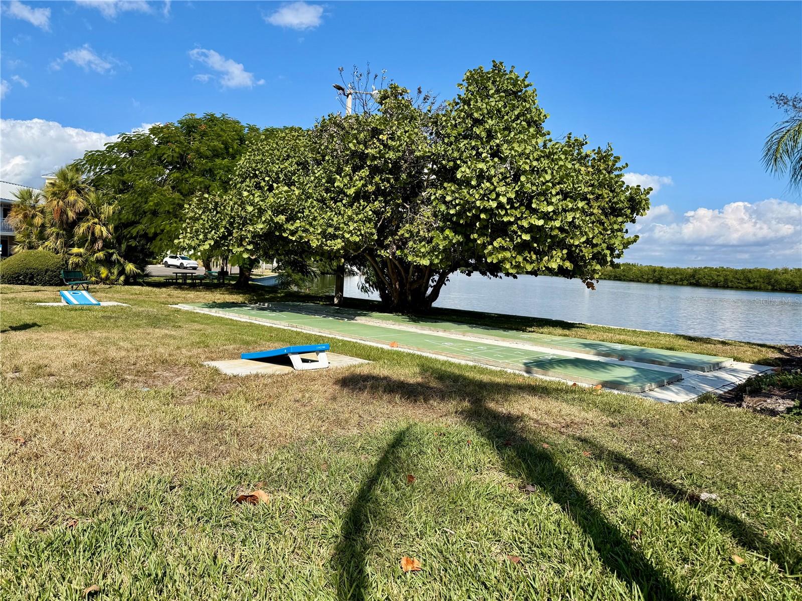 Image 15 of 25 For 611 Destiny Drive 520