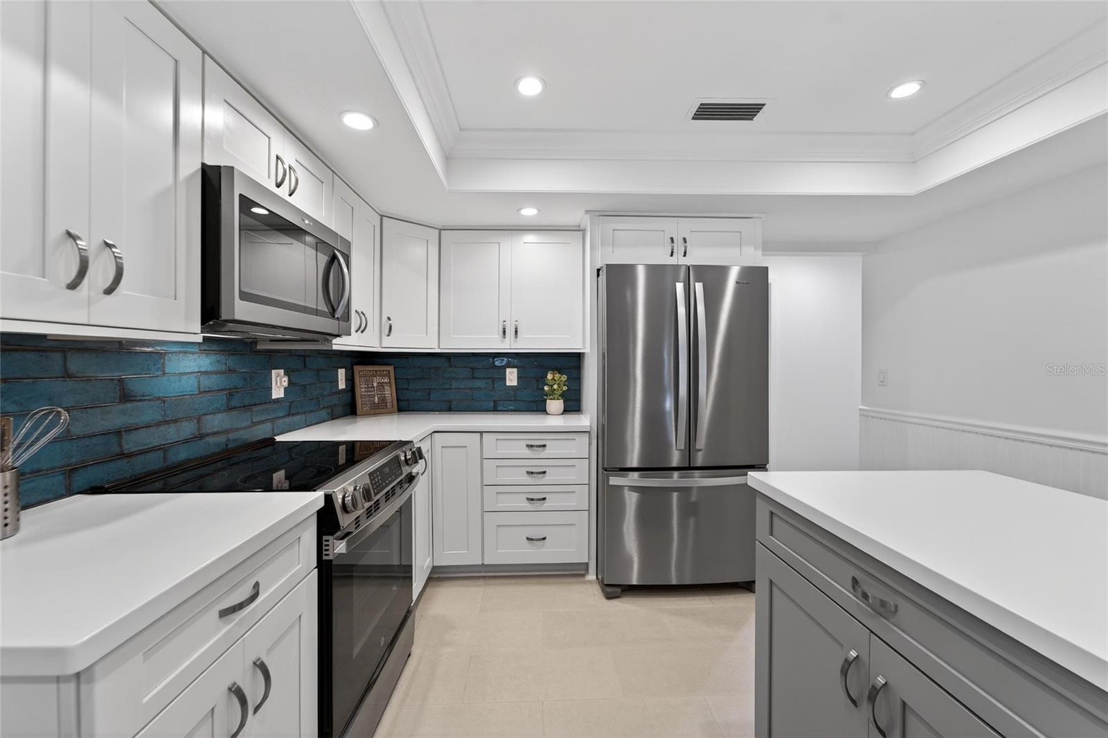 Image 22 of 83 For 2654 Countryclub Drive