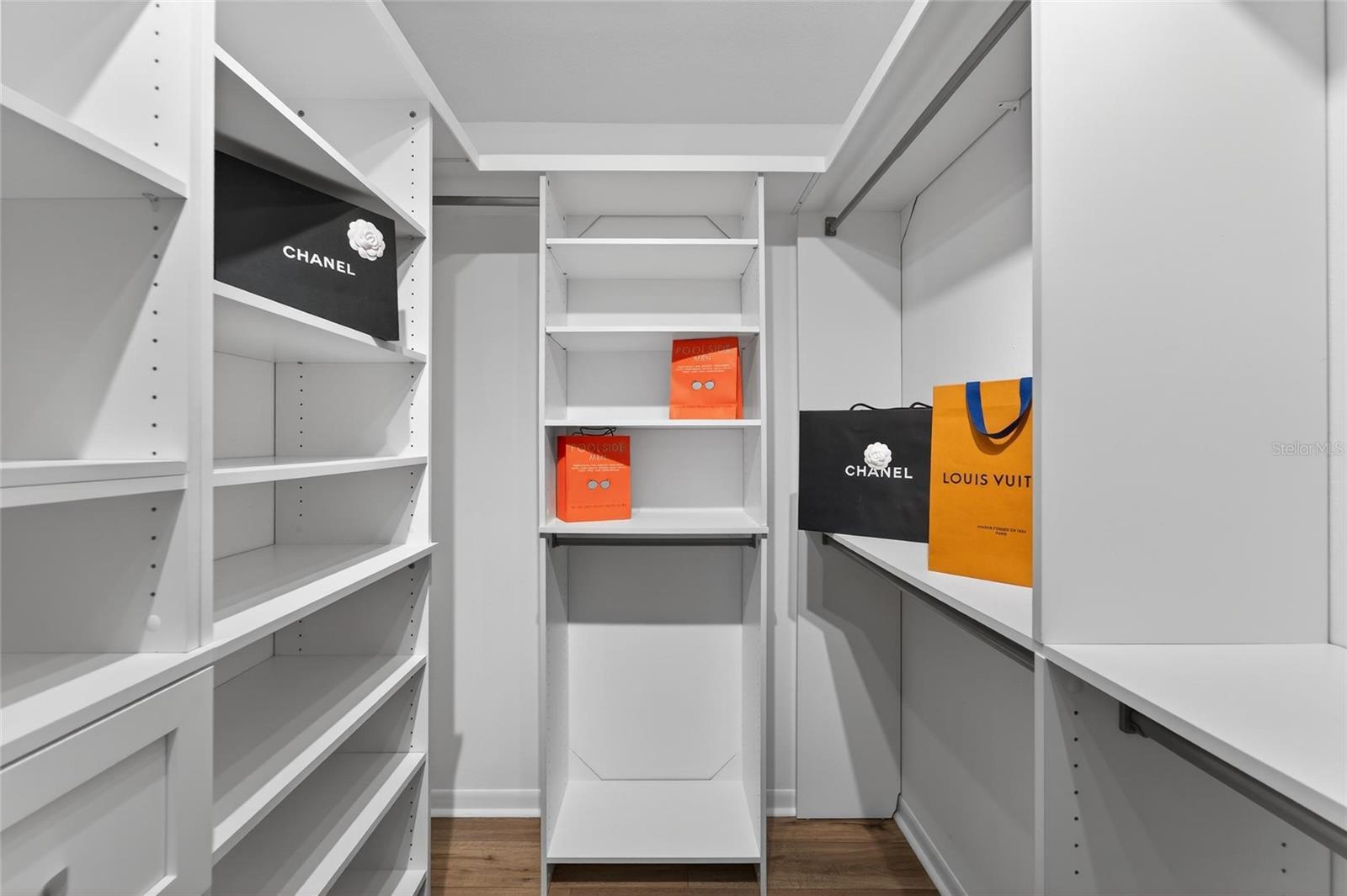 Image 39 of 83 For 2654 Countryclub Drive