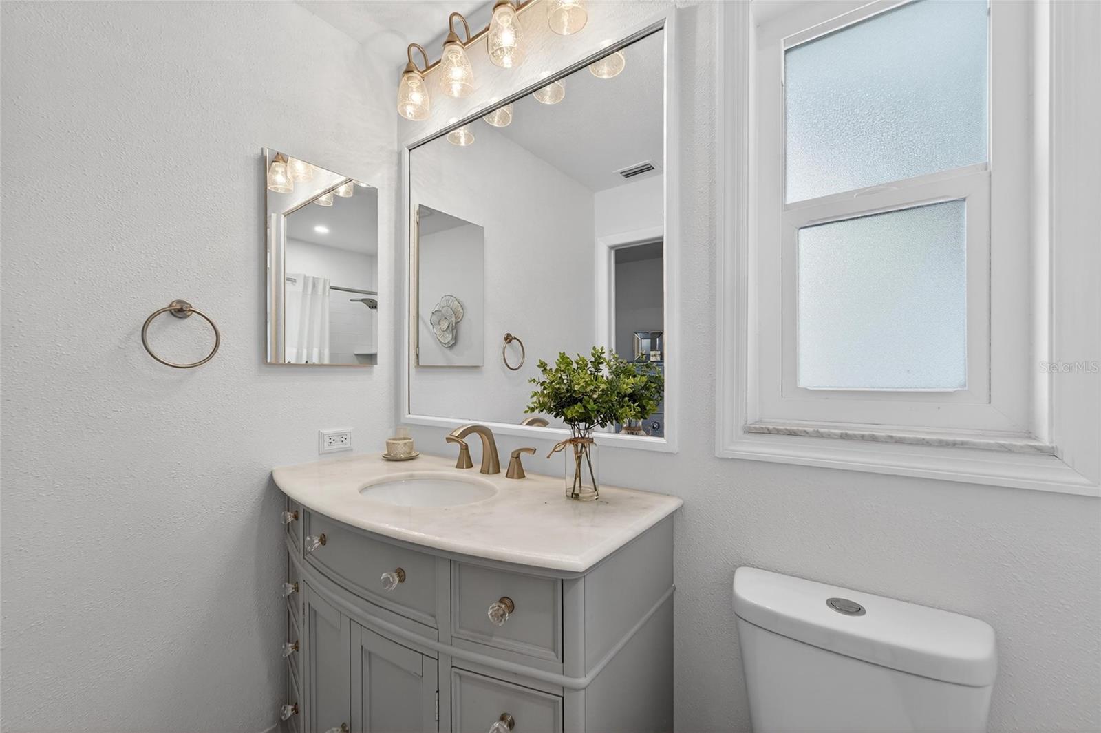 Image 42 of 83 For 2654 Countryclub Drive