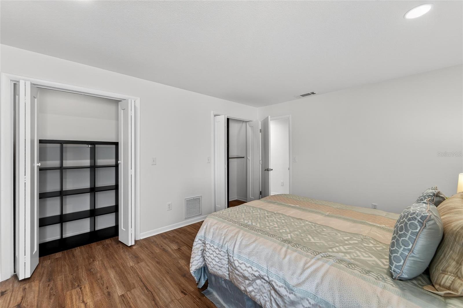 Image 54 of 83 For 2654 Countryclub Drive