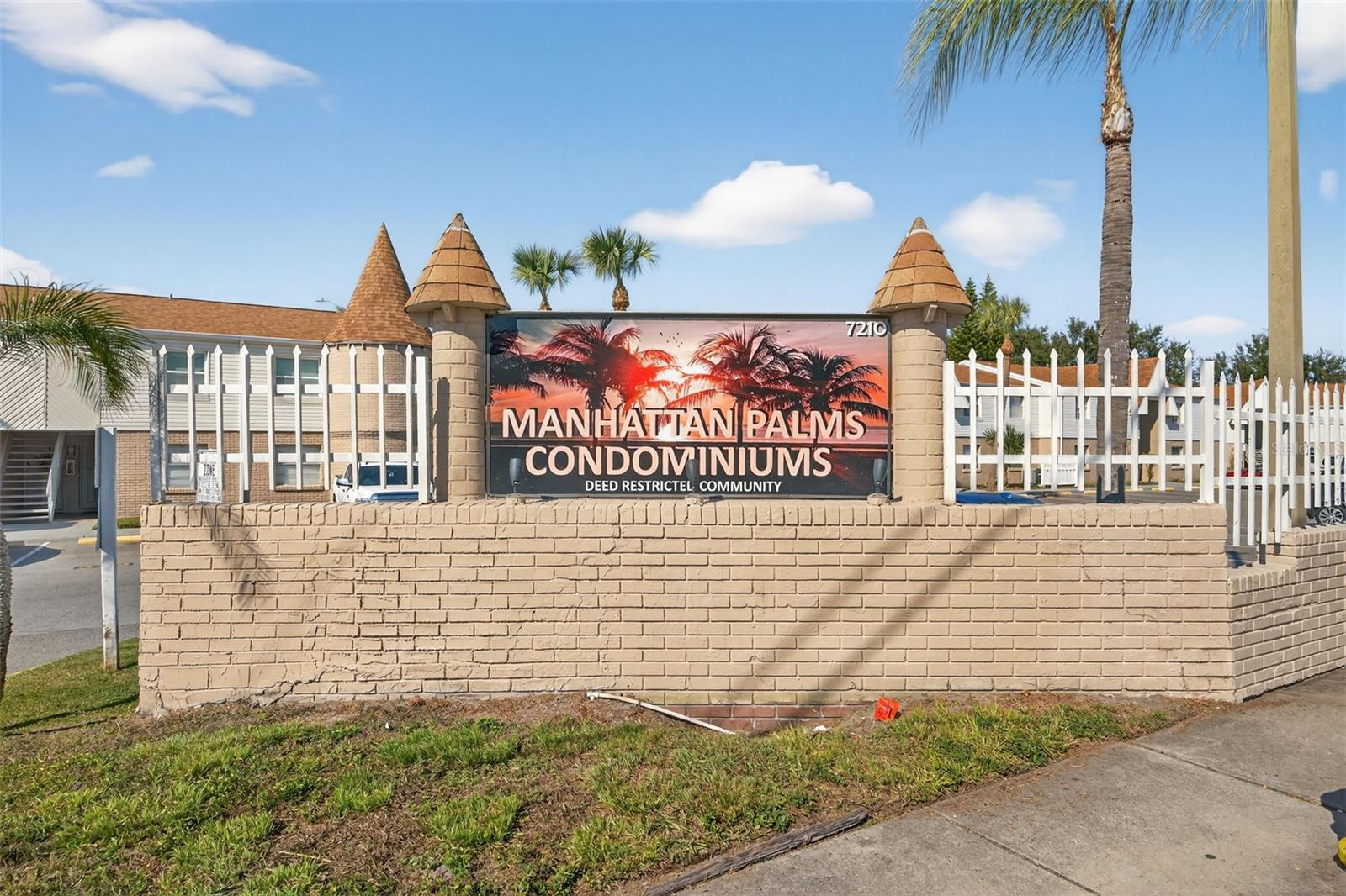 Image 4 of 31 For 7210 Manhattan Avenue 124