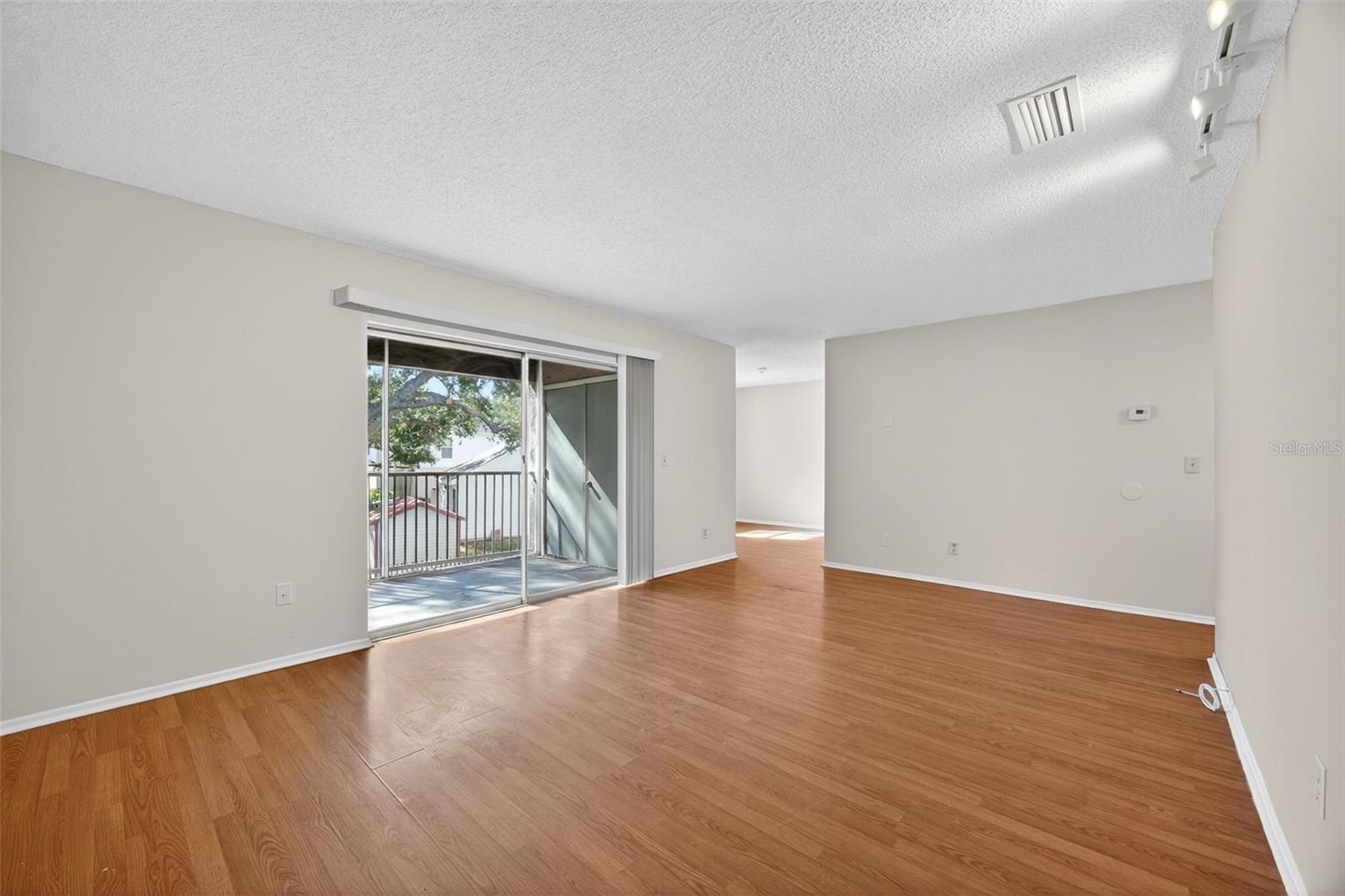 Image 8 of 31 For 7210 Manhattan Avenue 124