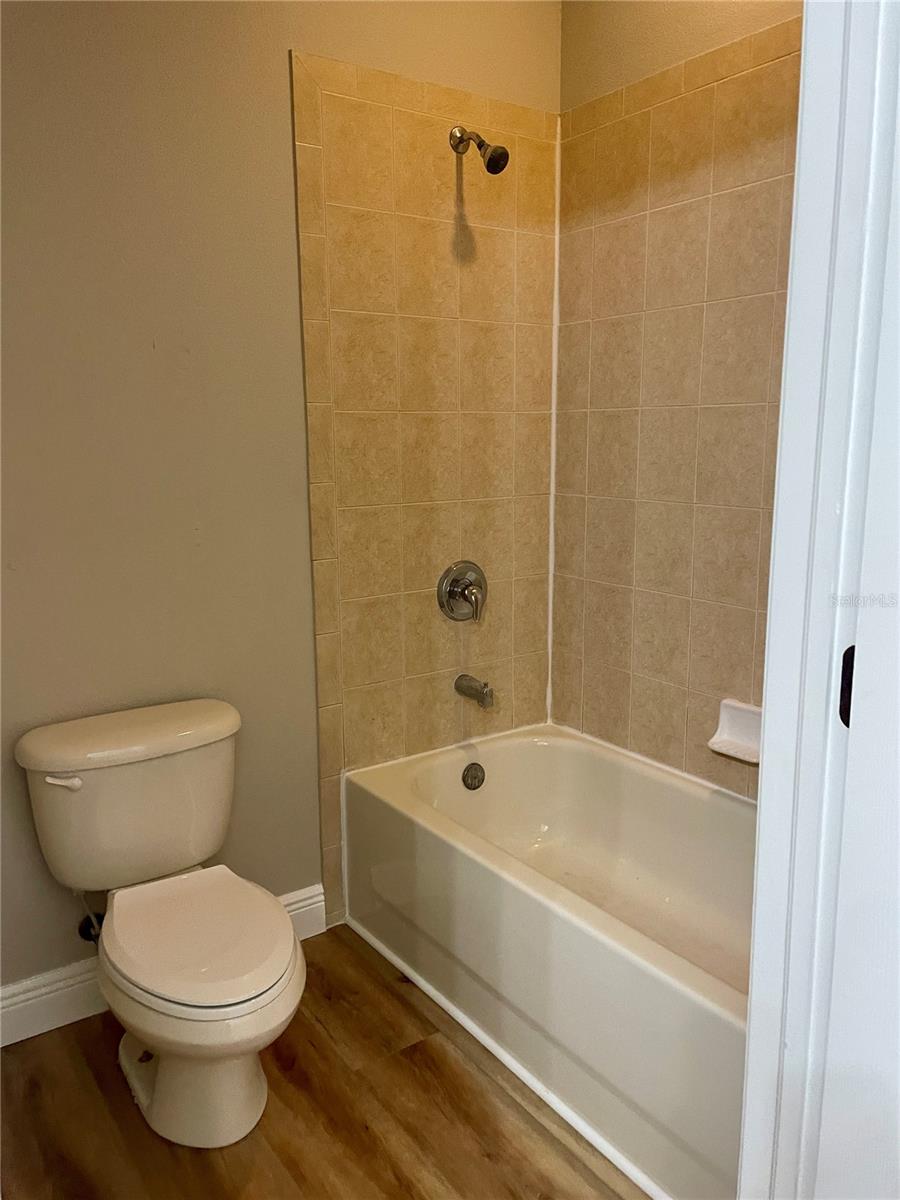 Image 17 of 21 For 10131 Celtic Ash Drive