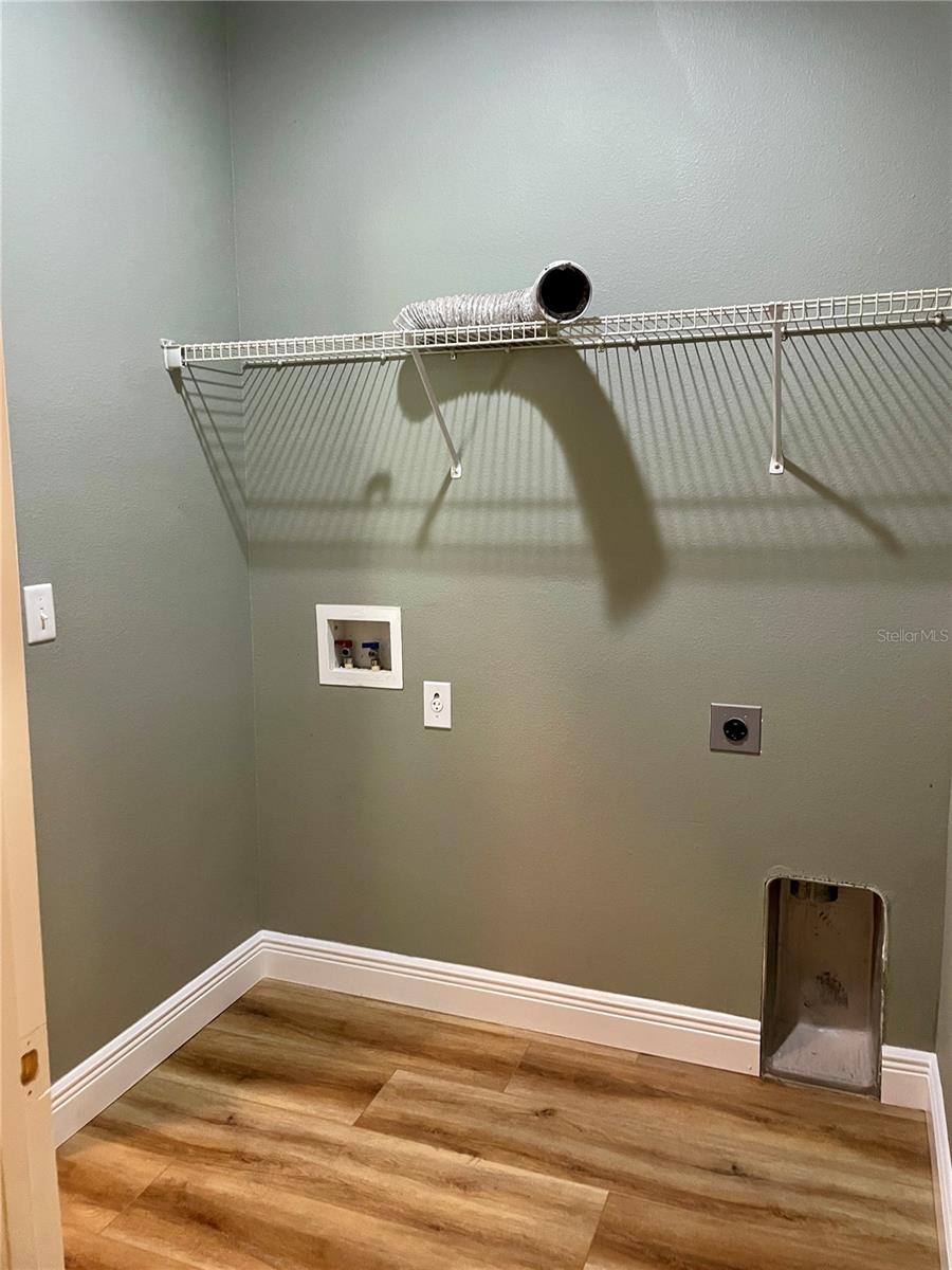 Image 18 of 21 For 10131 Celtic Ash Drive