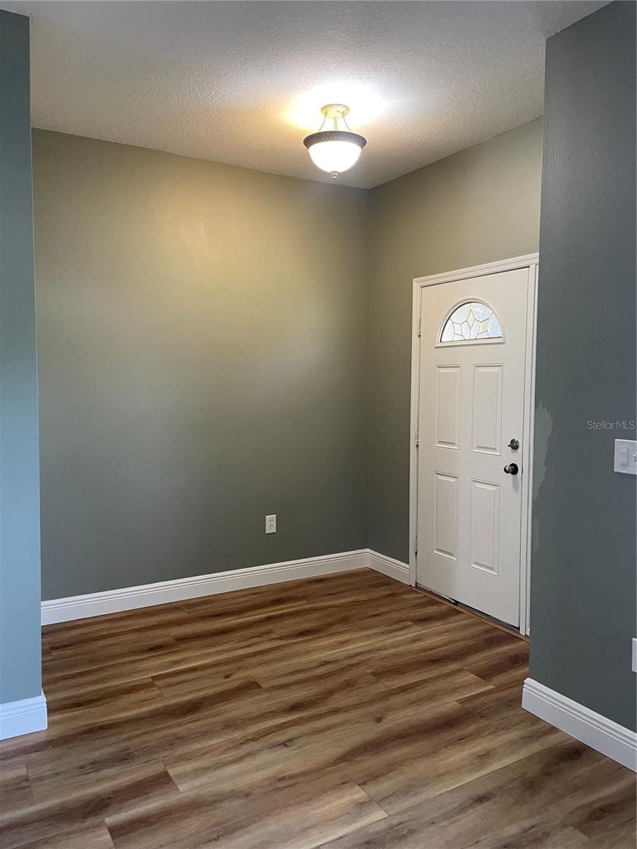 Image 2 of 21 For 10131 Celtic Ash Drive