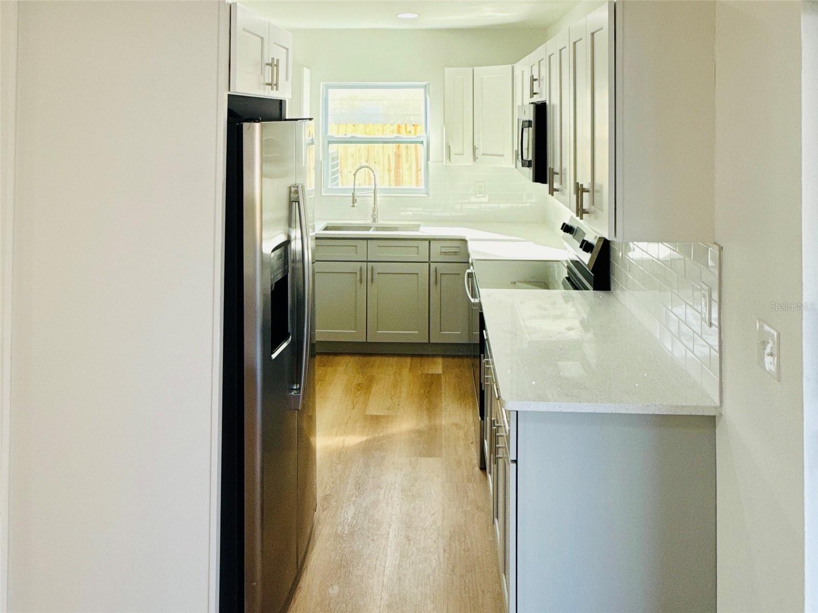 Image 12 of 35 For 5739 Dartmouth Avenue N