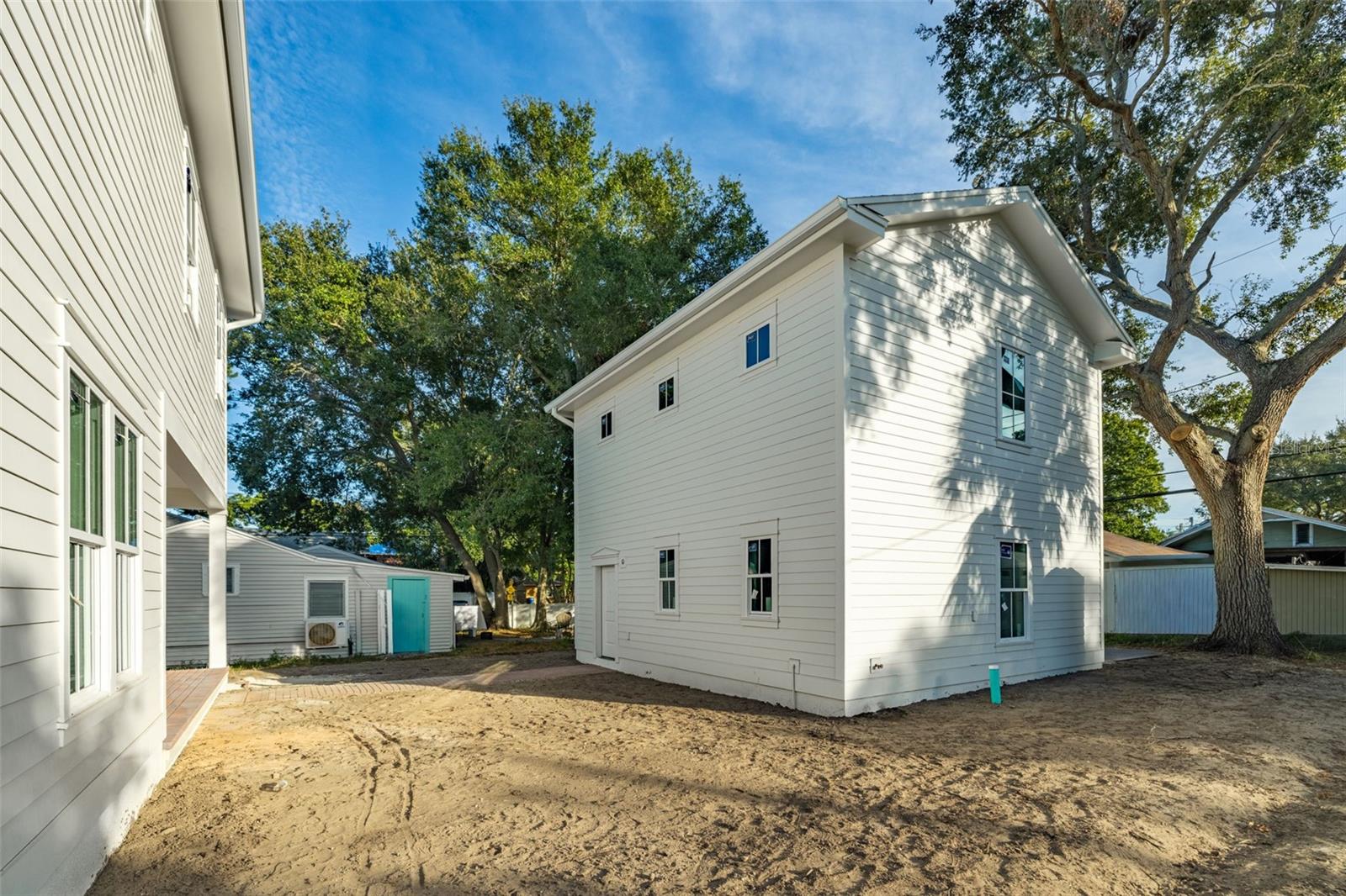 Image 12 of 25 For 510 35th Avenue N