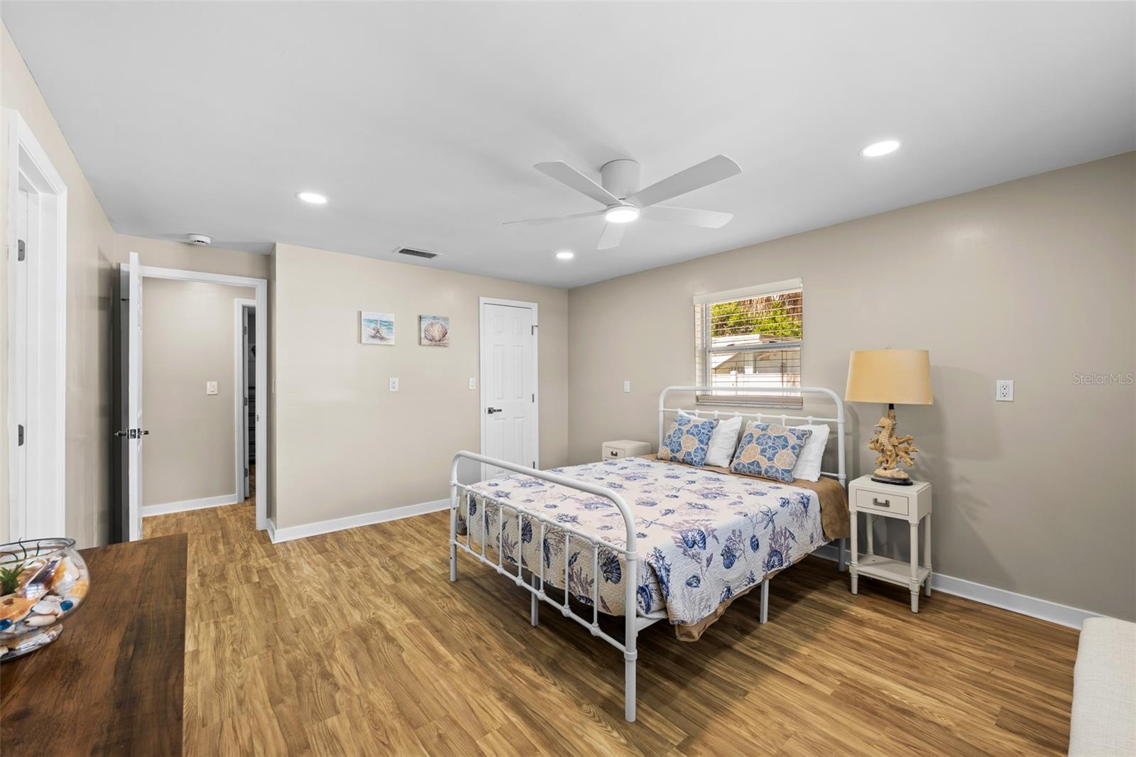 Image 13 of 36 For 2506 Bay Boulevard