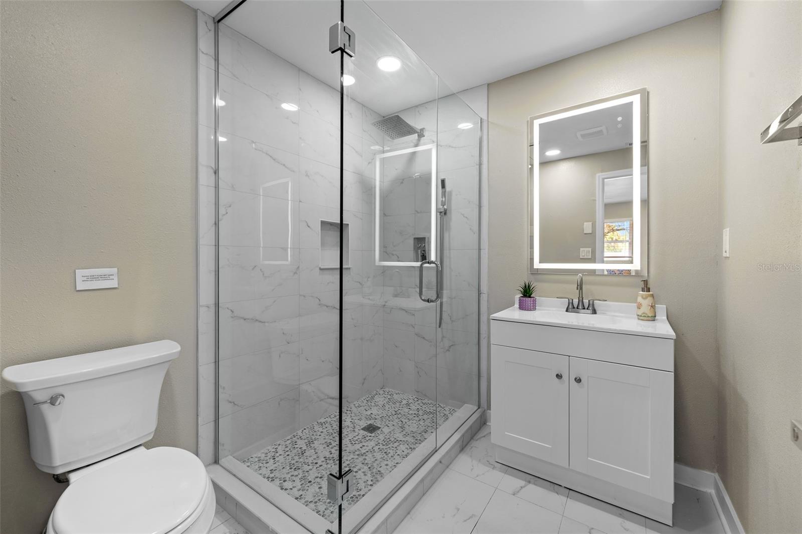 Image 15 of 36 For 2506 Bay Boulevard