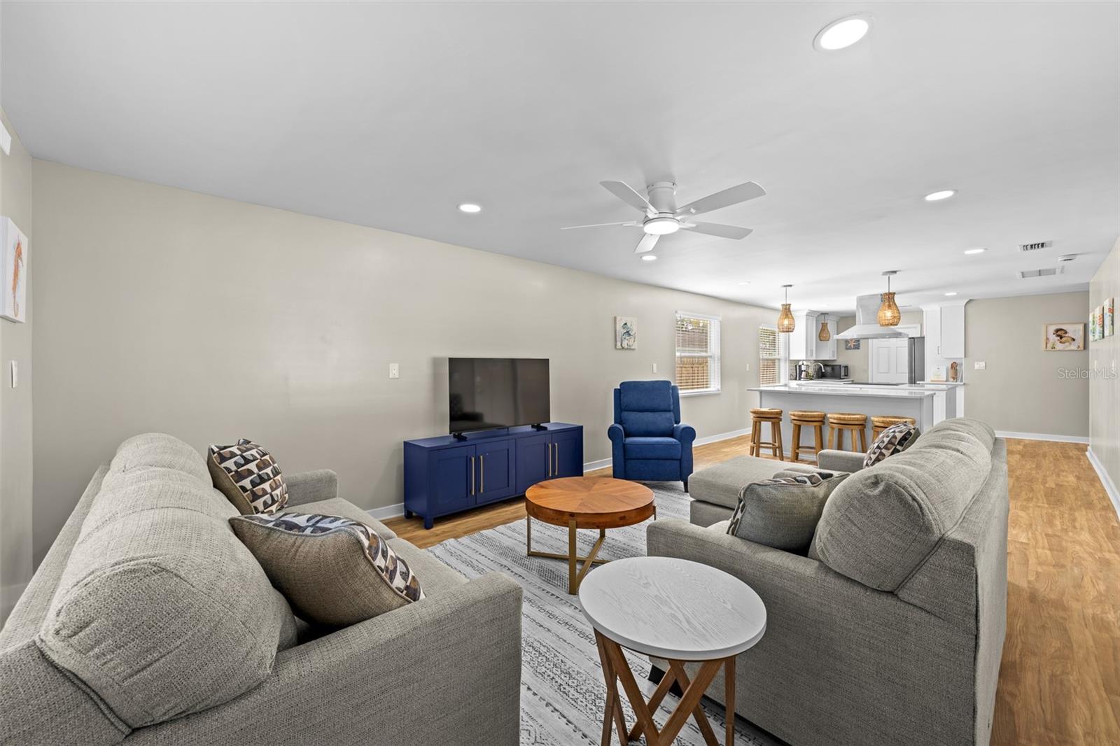 Image 4 of 36 For 2506 Bay Boulevard