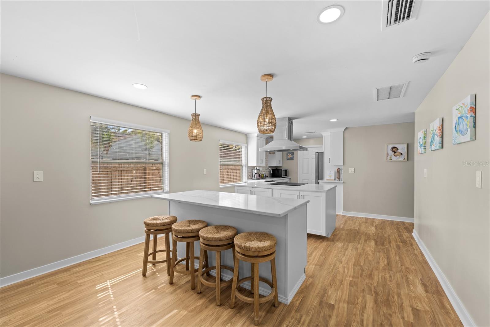 Image 5 of 36 For 2506 Bay Boulevard