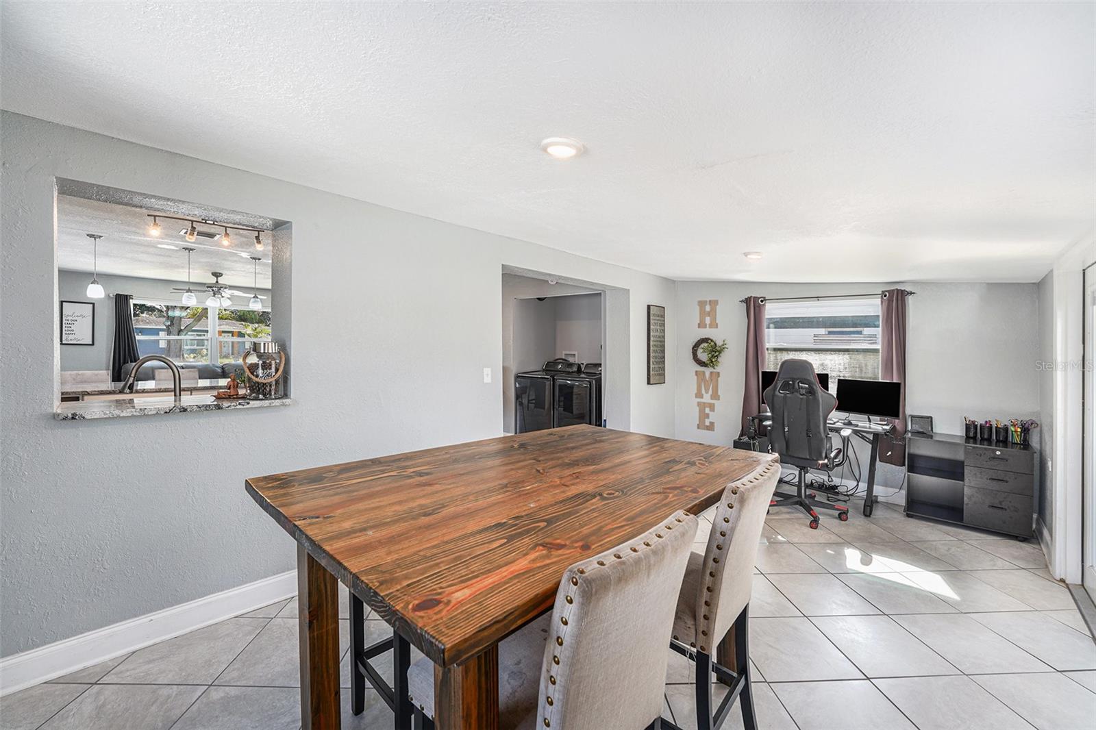 Listing photo id 9 for 8300 53rd Way N