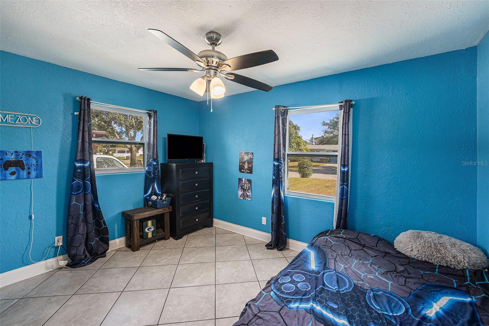 Listing photo id 15 for 8300 53rd Way N