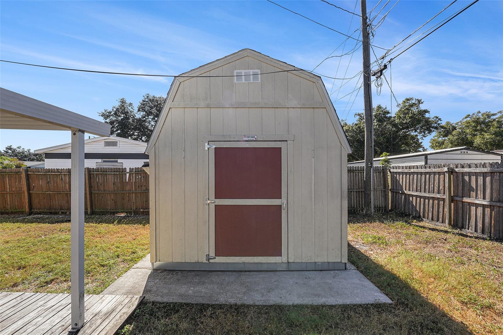 Listing photo id 23 for 8300 53rd Way N