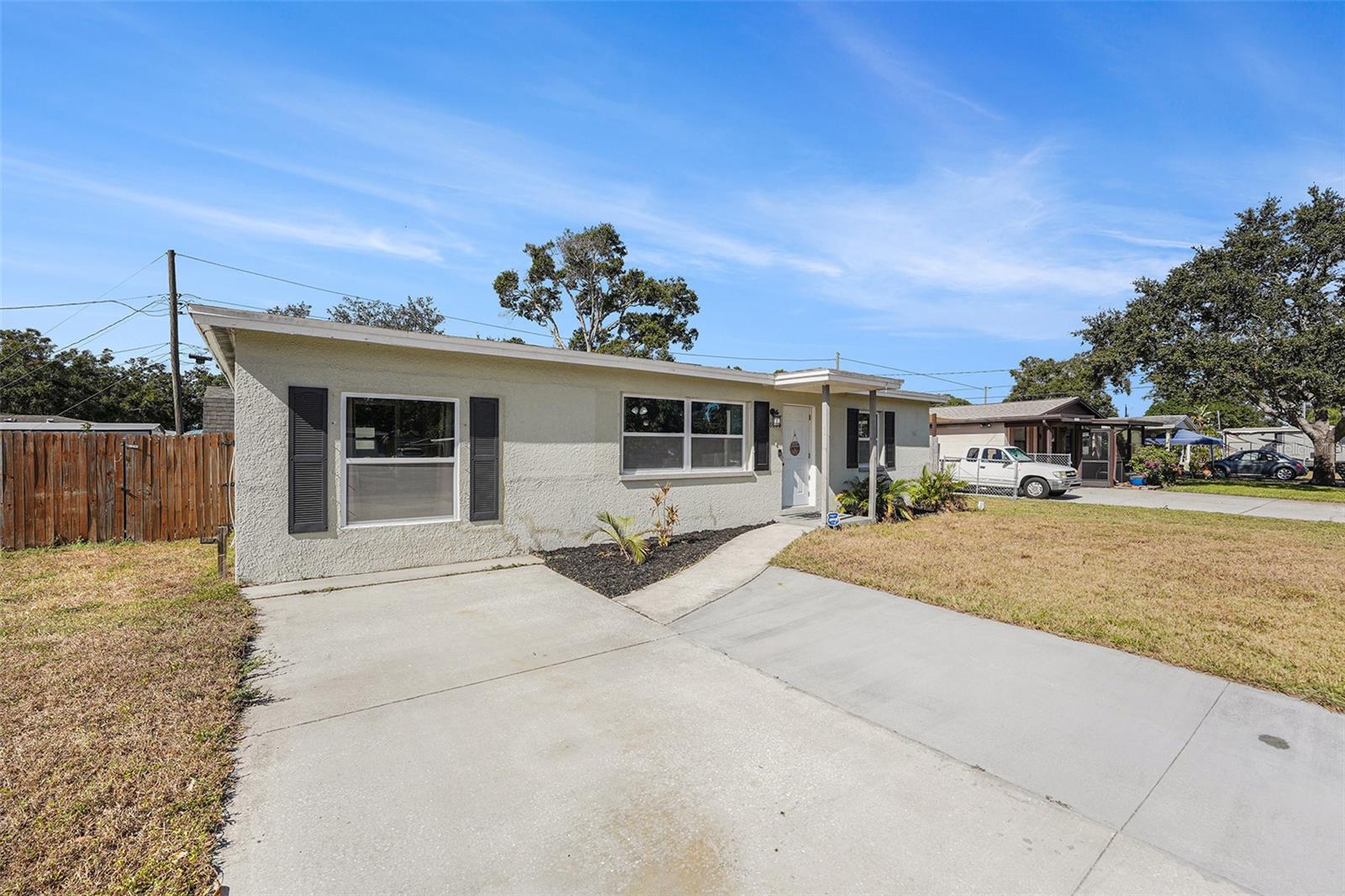 Listing photo id 1 for 8300 53rd Way N