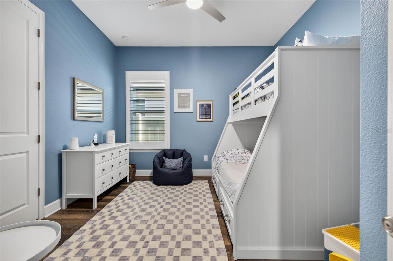 Image 25 of 43 For 10522 Cardera Drive