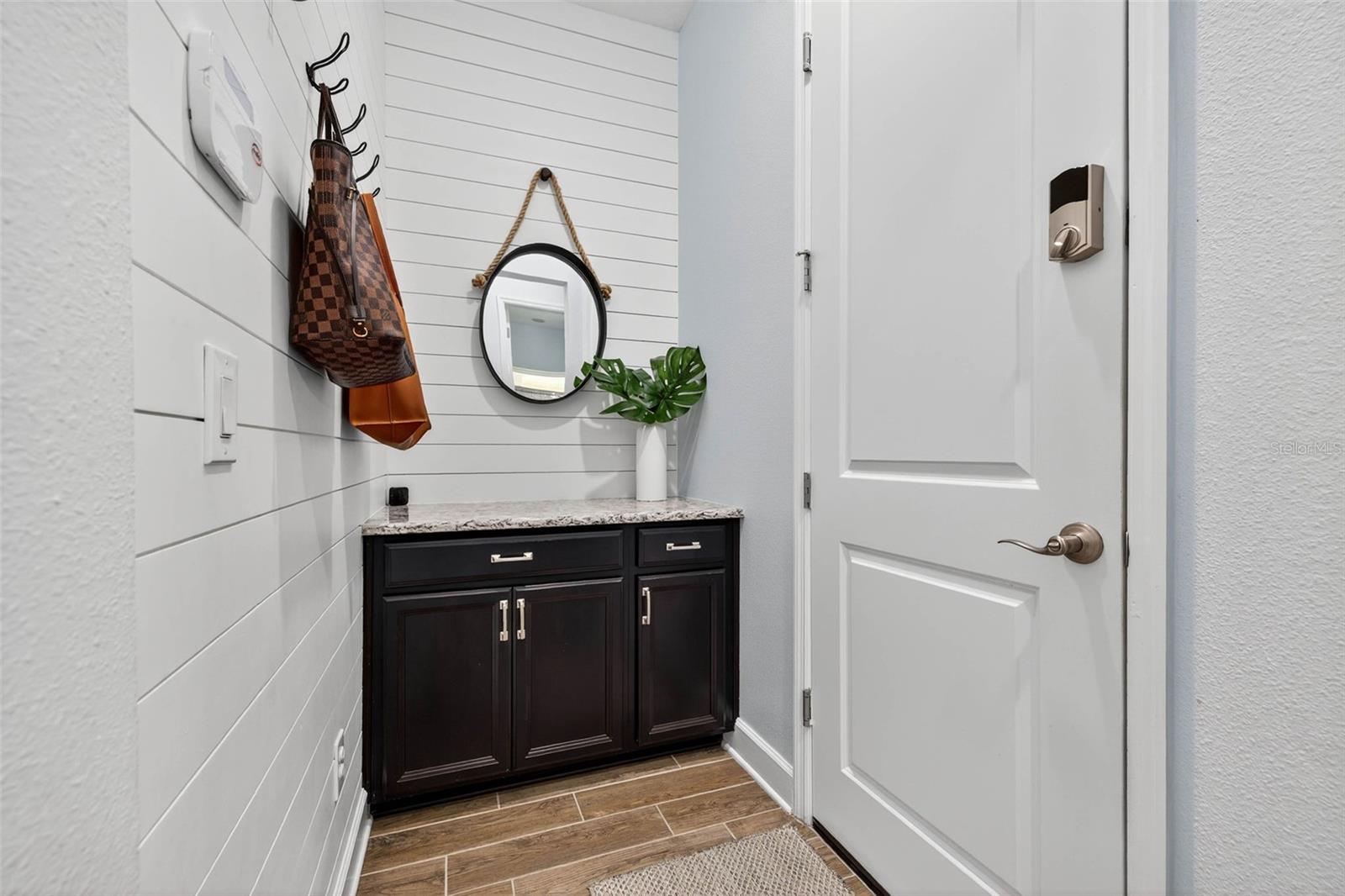 Image 29 of 43 For 10522 Cardera Drive