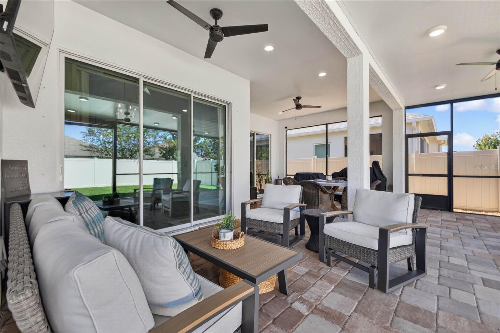 Image 8 of 43 For 10522 Cardera Drive