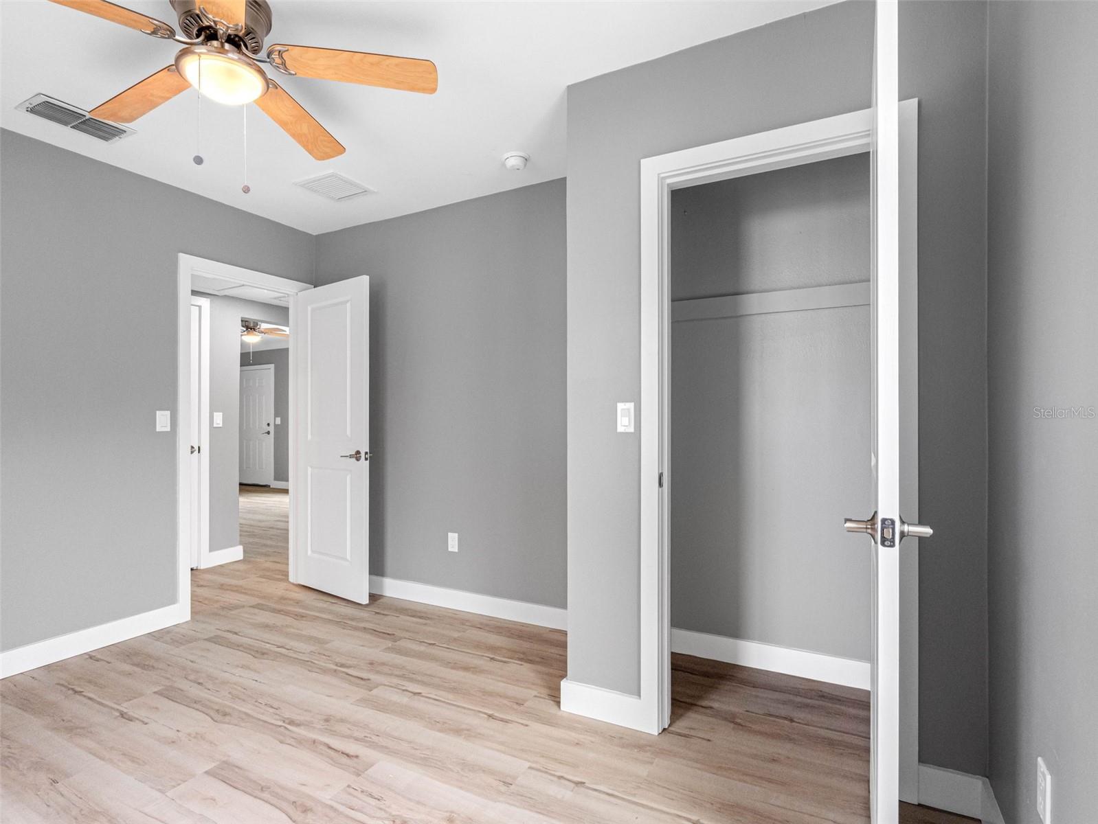 Image 10 of 53 For 540 80th Avenue