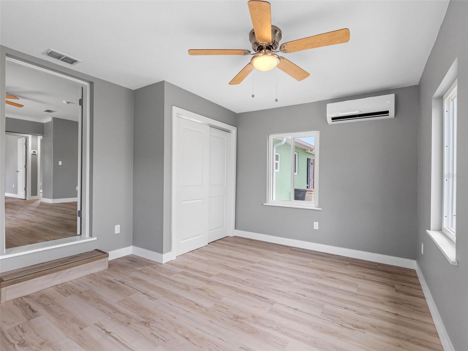 Image 14 of 53 For 540 80th Avenue