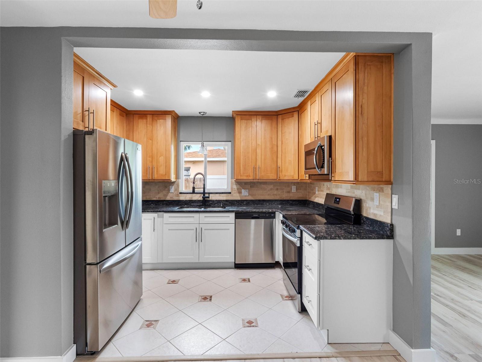 Image 4 of 53 For 540 80th Avenue