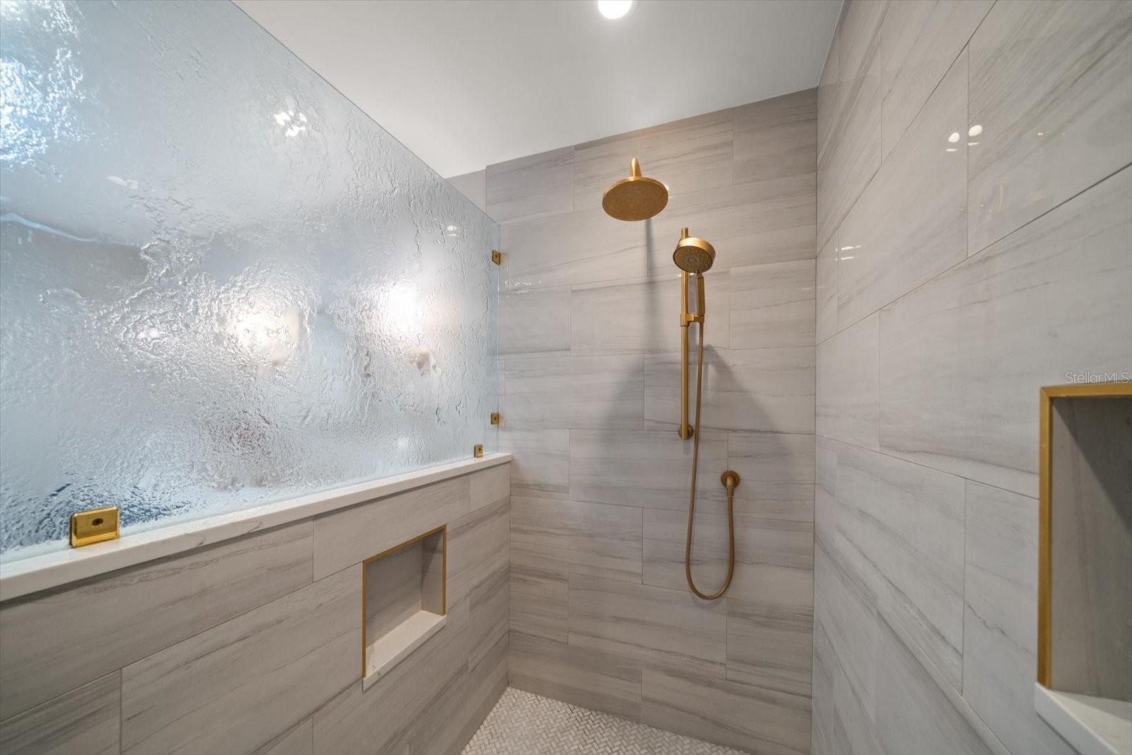 Image 15 of 48 For 47 Pelican Place