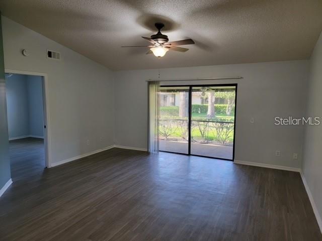 Image 6 of 14 For 18318 Aintree Court