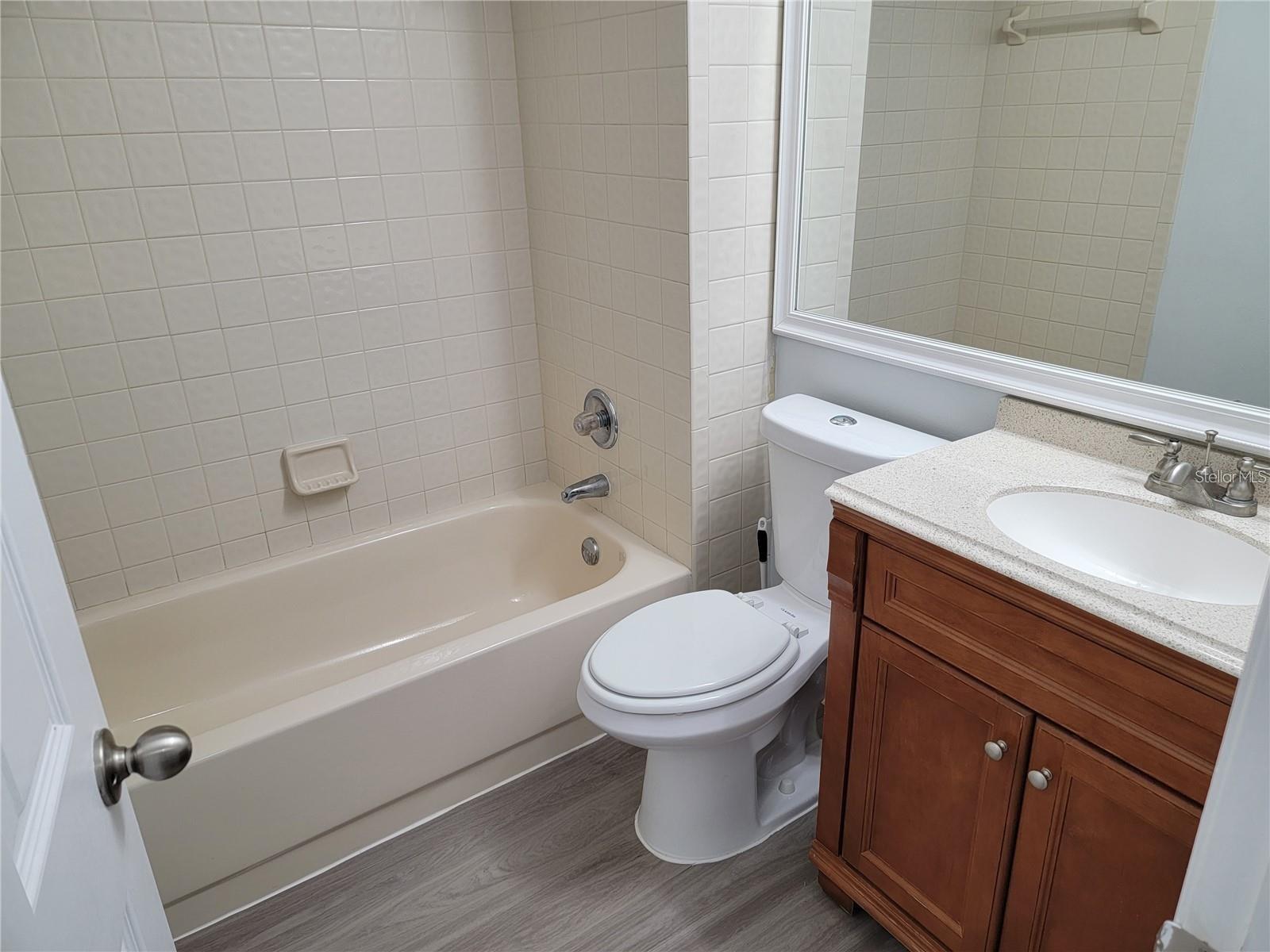 Image 8 of 14 For 18318 Aintree Court