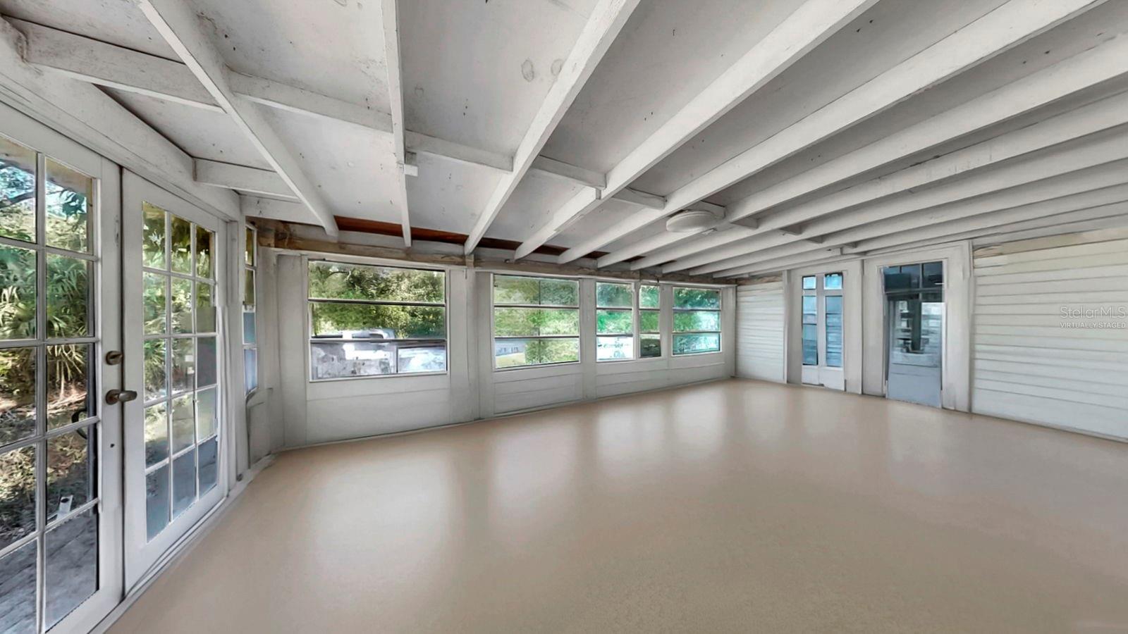 Image 12 of 23 For 601 8th Court Se