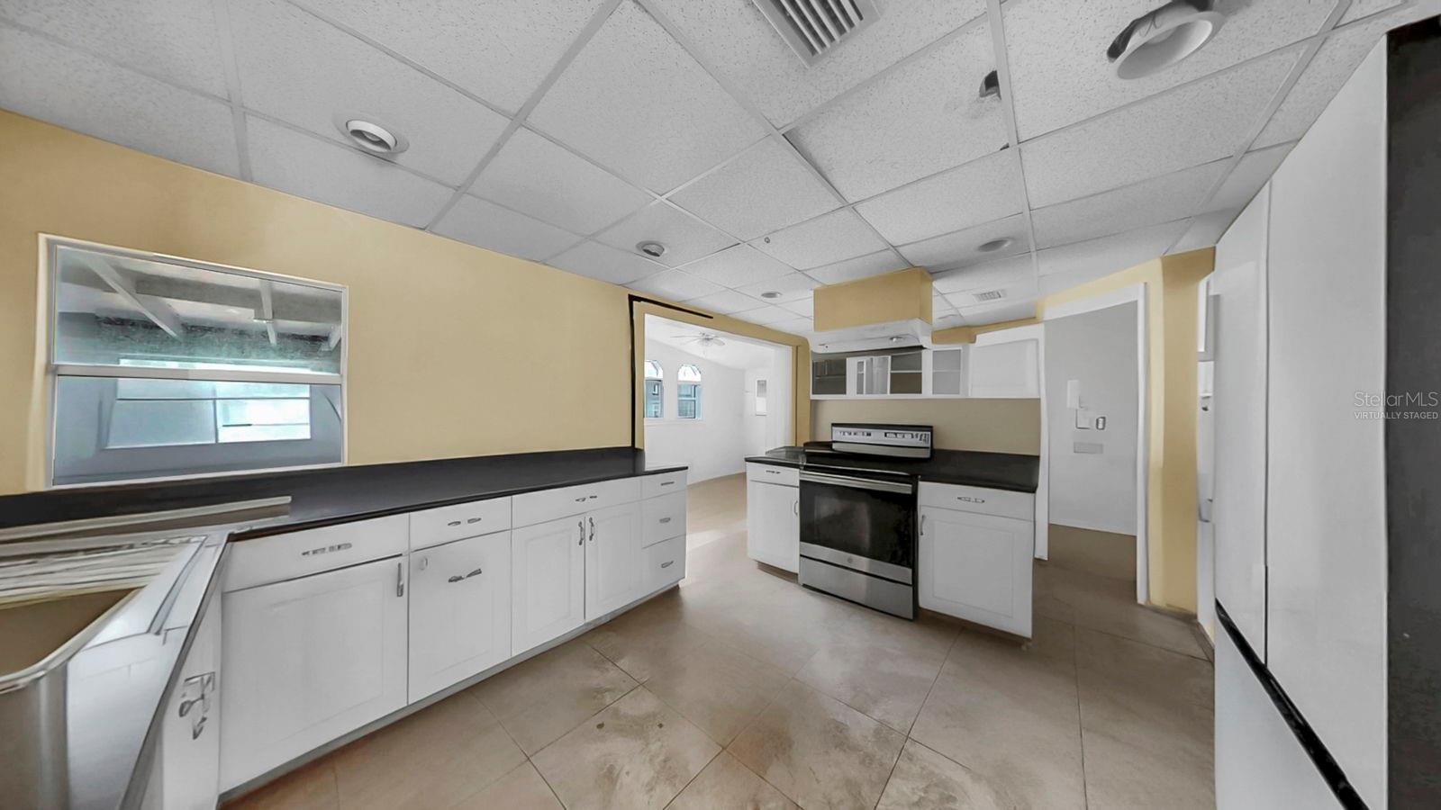 Image 13 of 23 For 601 8th Court Se