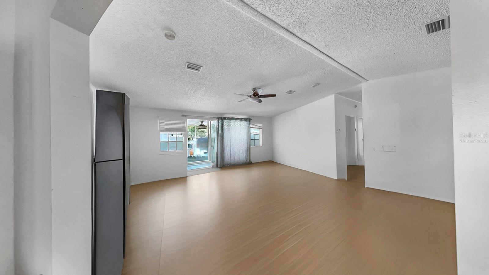 Image 16 of 23 For 601 8th Court Se