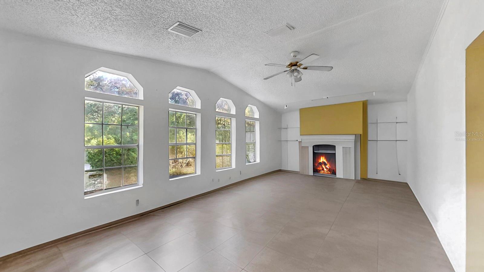 Image 9 of 23 For 601 8th Court Se