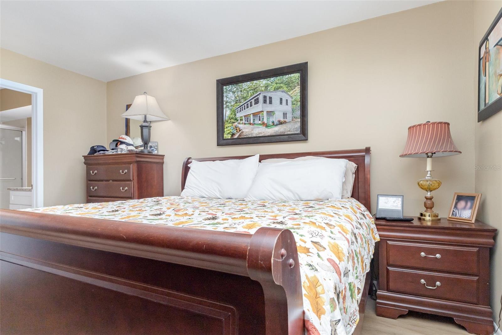 Image 18 of 27 For 5225 Imperial Lakes Boulevard 57