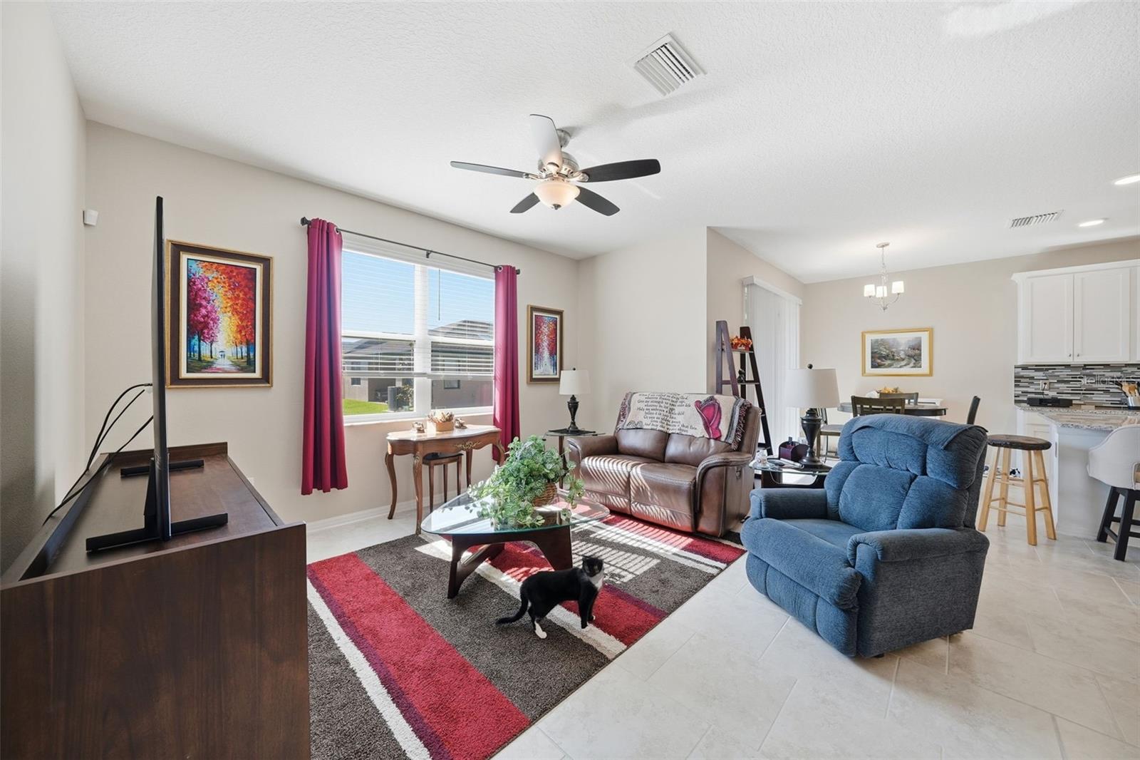 Image 11 of 18 For 220 Hillshire Place