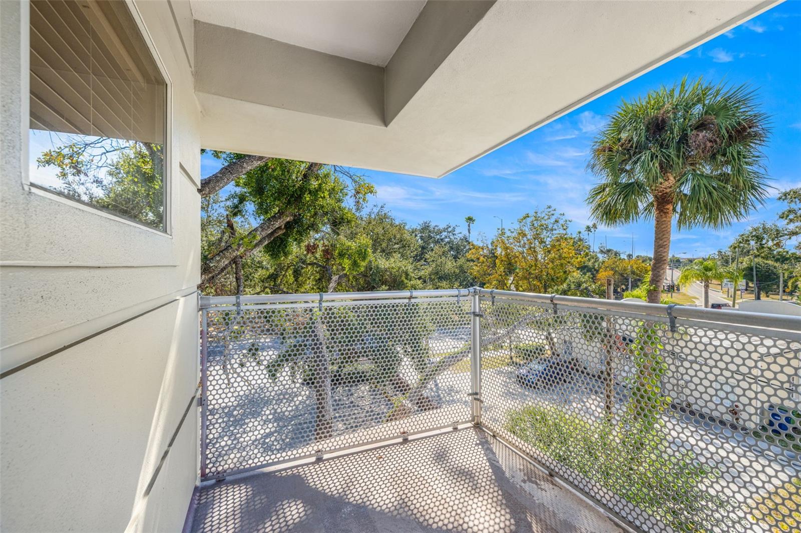 Listing photo id 28 for 113 Newport Avenue 1-4