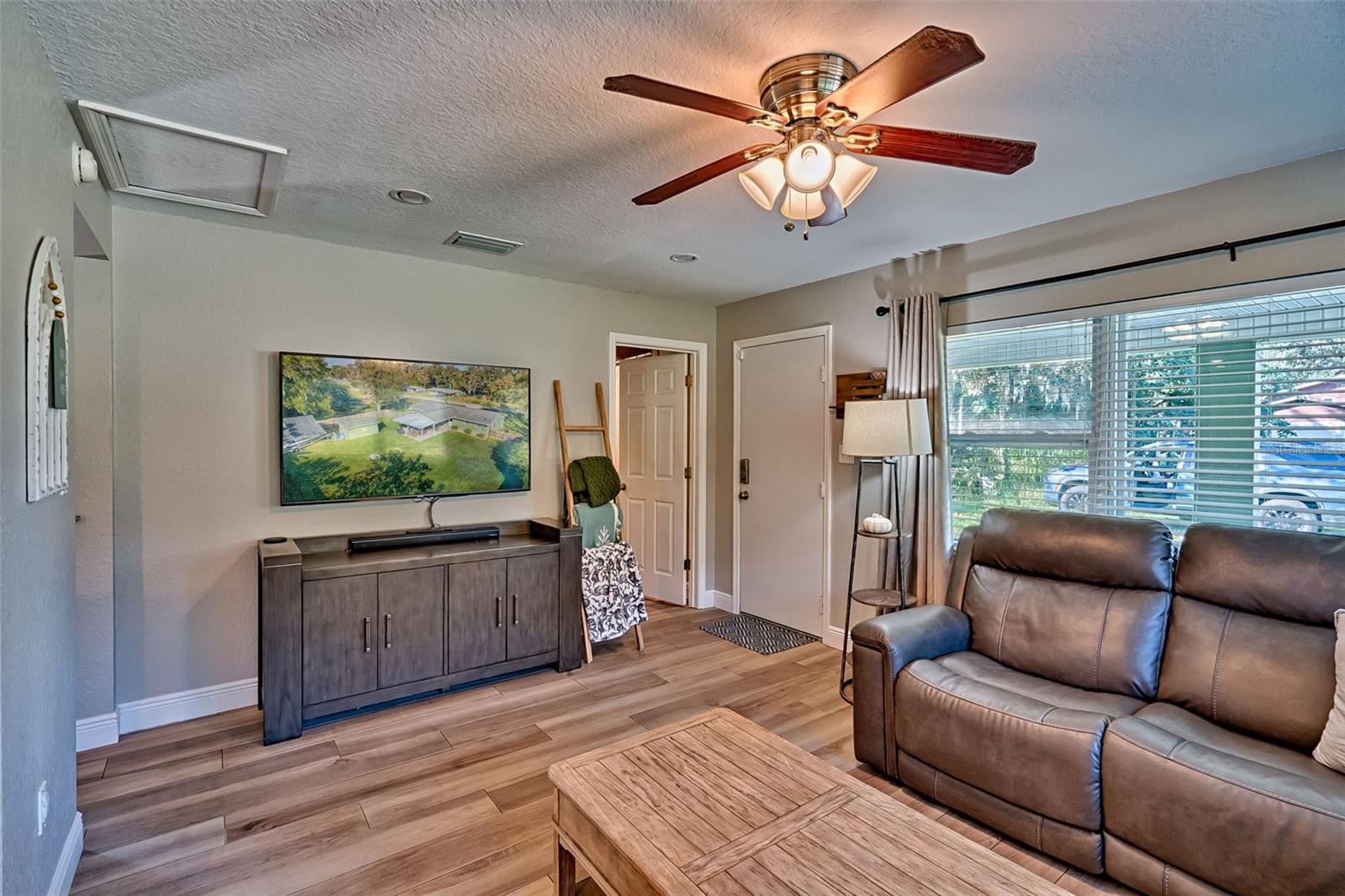 Image 12 of 36 For 5686 127th Place