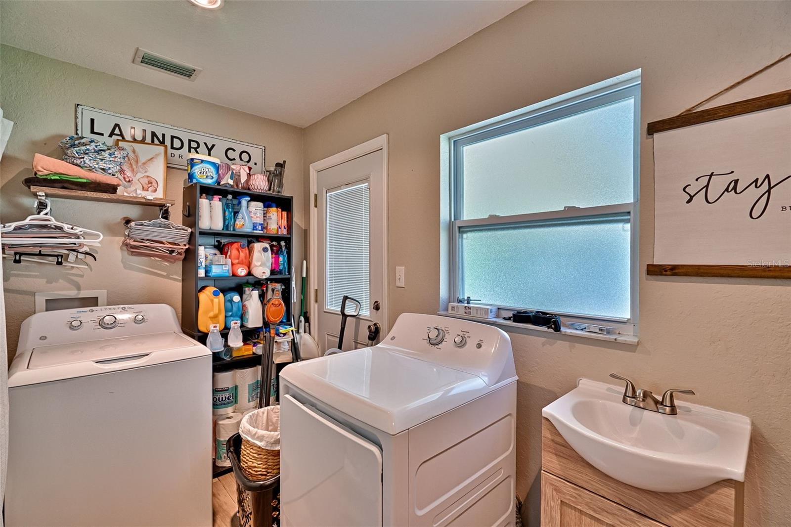 Image 23 of 36 For 5686 127th Place