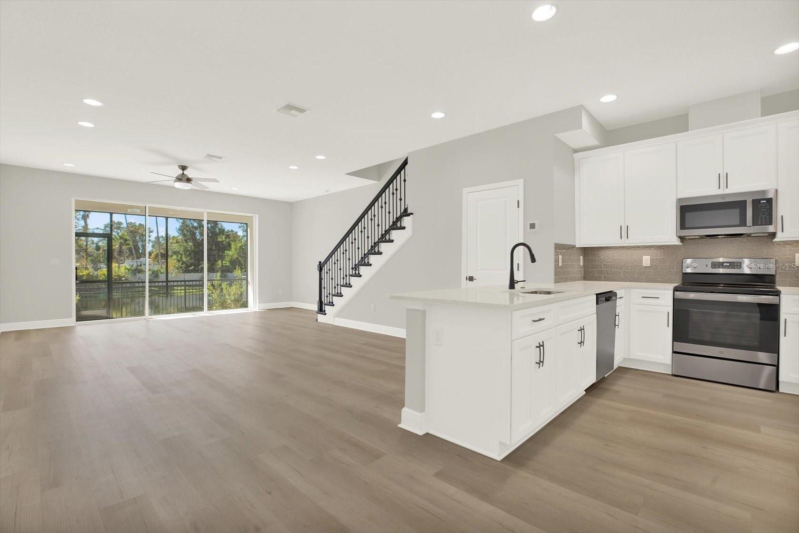 Image 7 of 29 For 7680 93rd Street N