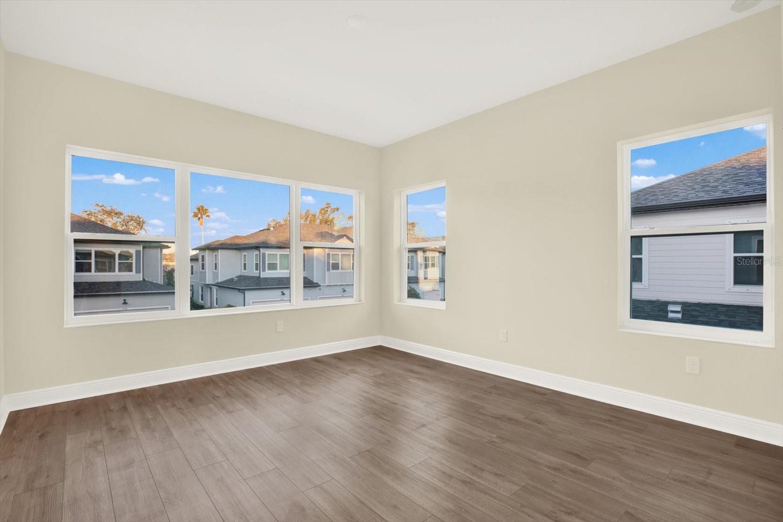 Image 19 of 31 For 7749 93rd Street N