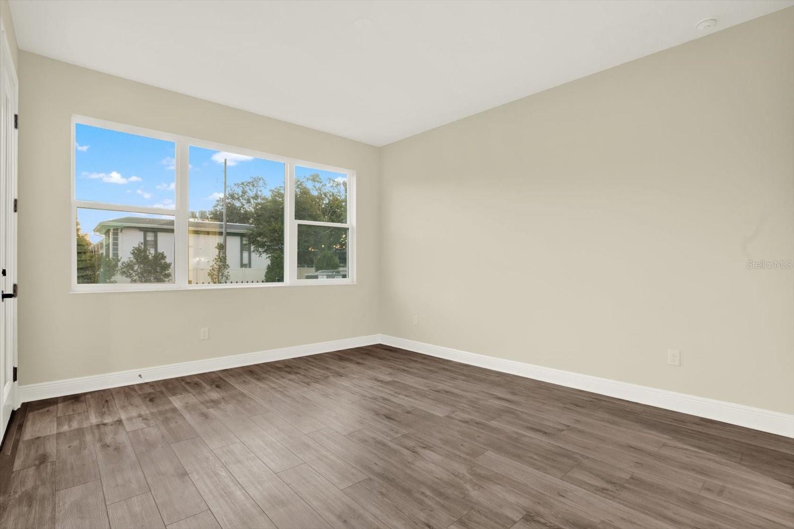 Image 21 of 31 For 7749 93rd Street N