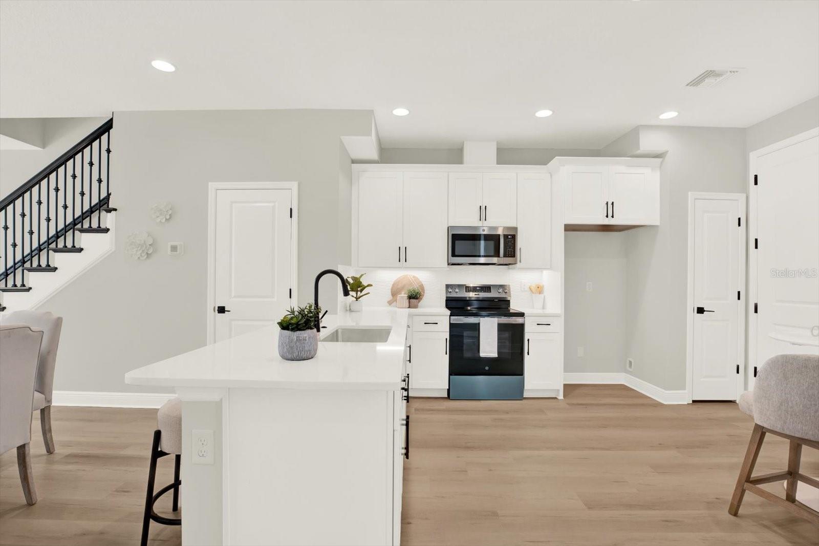 Image 4 of 29 For 7765 93rd Street N