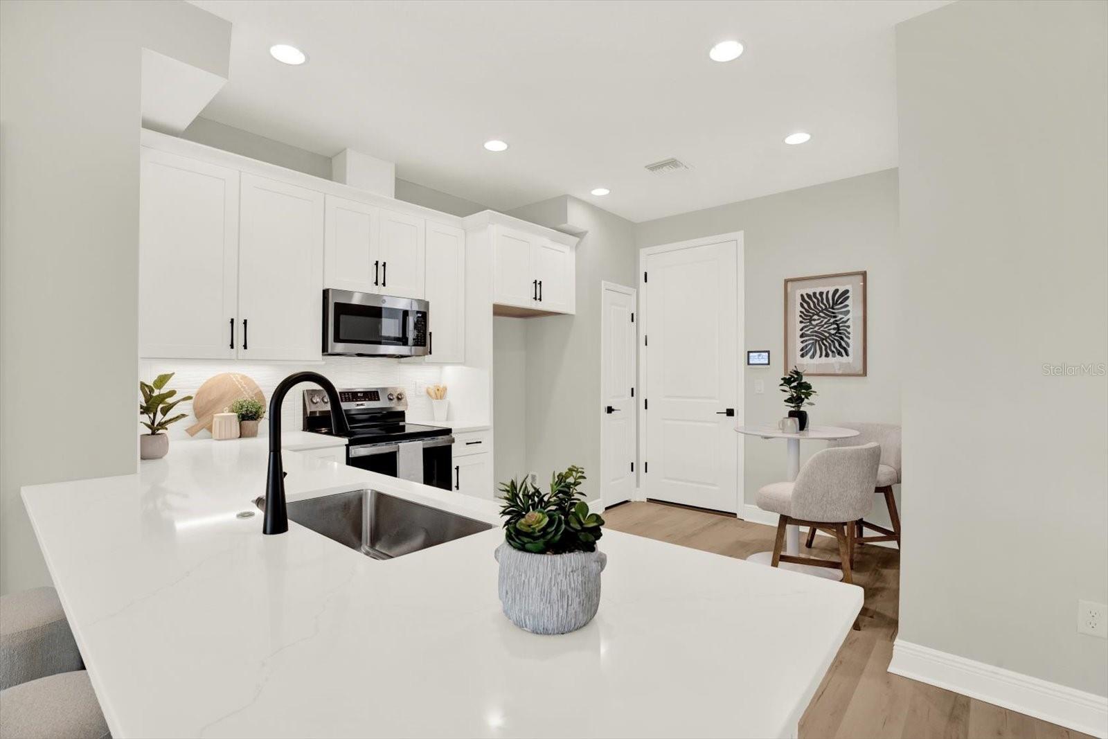 Image 5 of 29 For 7765 93rd Street N