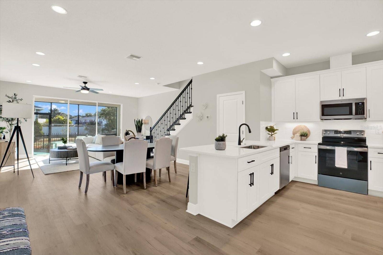 Image 7 of 29 For 7765 93rd Street N