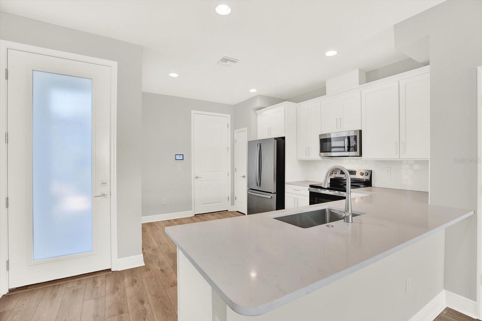 Image 7 of 20 For 7773 93rd Street N