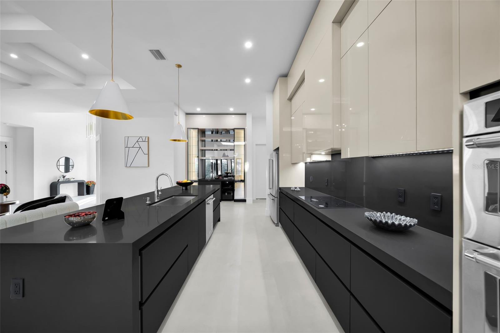 Image 14 of 64 For 3829 20th Avenue