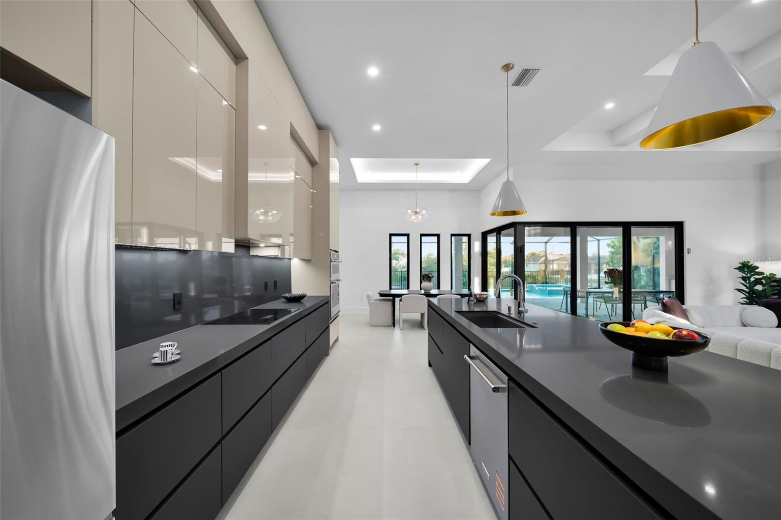 Image 16 of 64 For 3829 20th Avenue