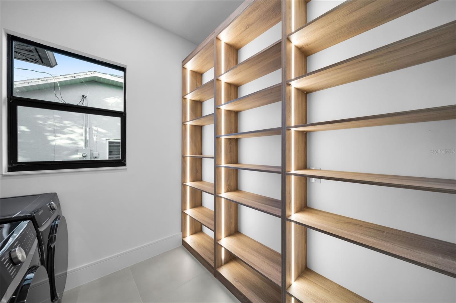 Image 18 of 64 For 3829 20th Avenue